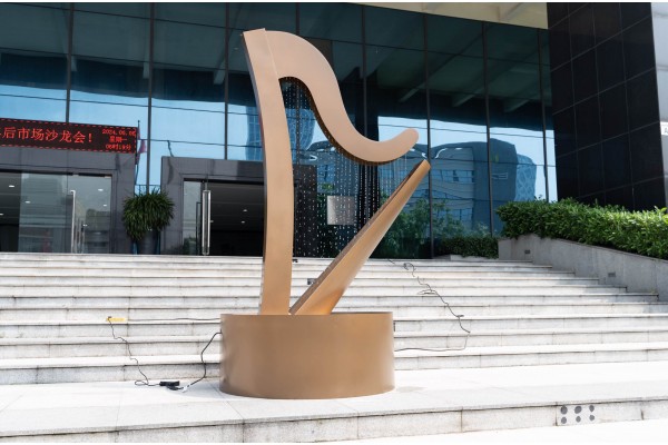 Creative steel harp fountain sculpture for garden decoration